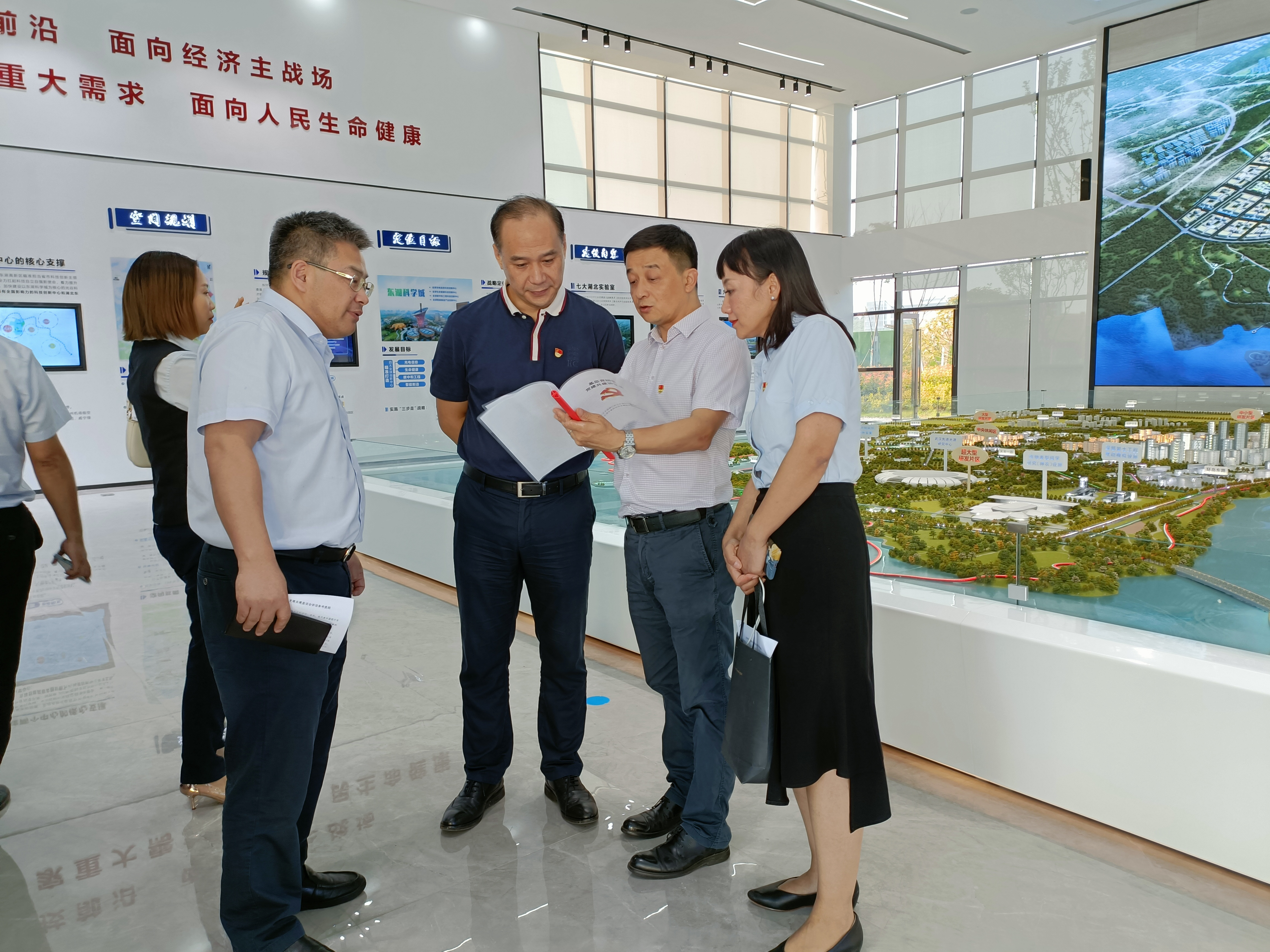 514399e50de40d680d45295ccef3cd1.jpg 514399e50de40d680d45295ccef3cd1.jpg